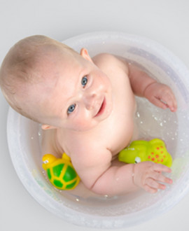 Kupanje novorođenčeta