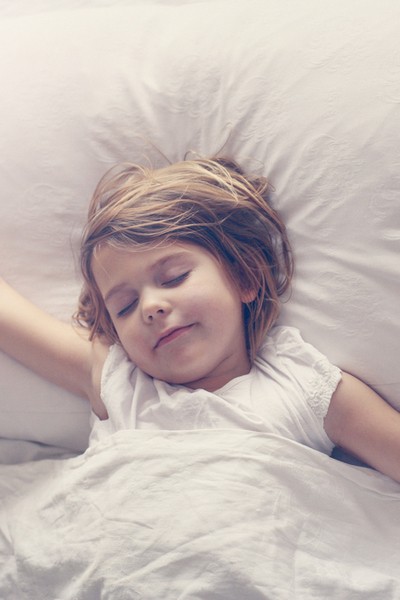 Kako i kada da premestite dete iz kreveca u krevet