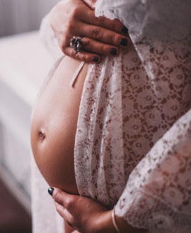 Strije u trudnoći po stomaku - kada se javljaju, prevencija i lečenje