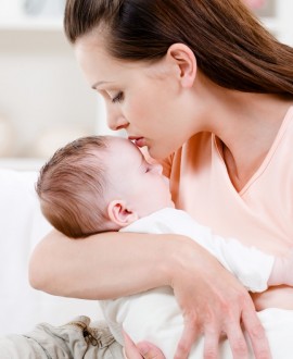Kako naučiti bebu da se sama uspava - najbolje metode uspavljivanja bebe
