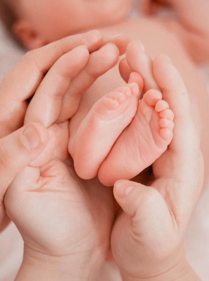 Odlaganje presecanja pupčane vrpce kao značajna  korist za bebu