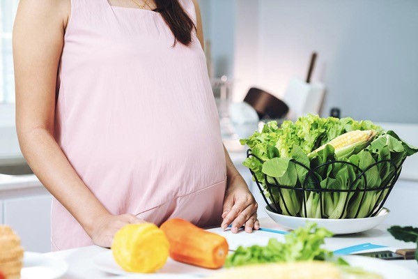 Prenatalna i postnatalna ishrana